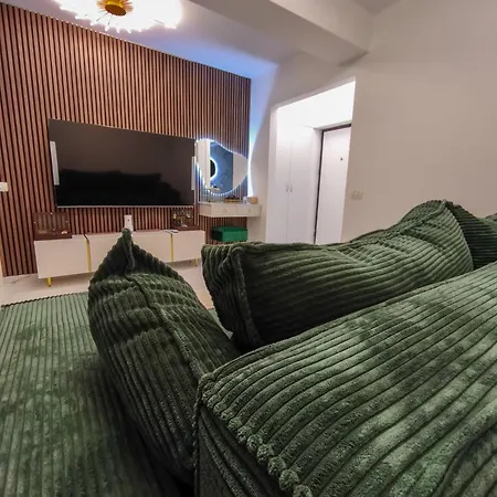 Emerald Gold Apartment